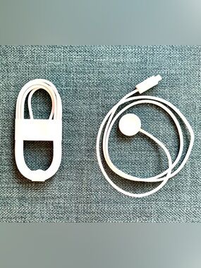 New Apple iPhone and Apple iwatch chargers.